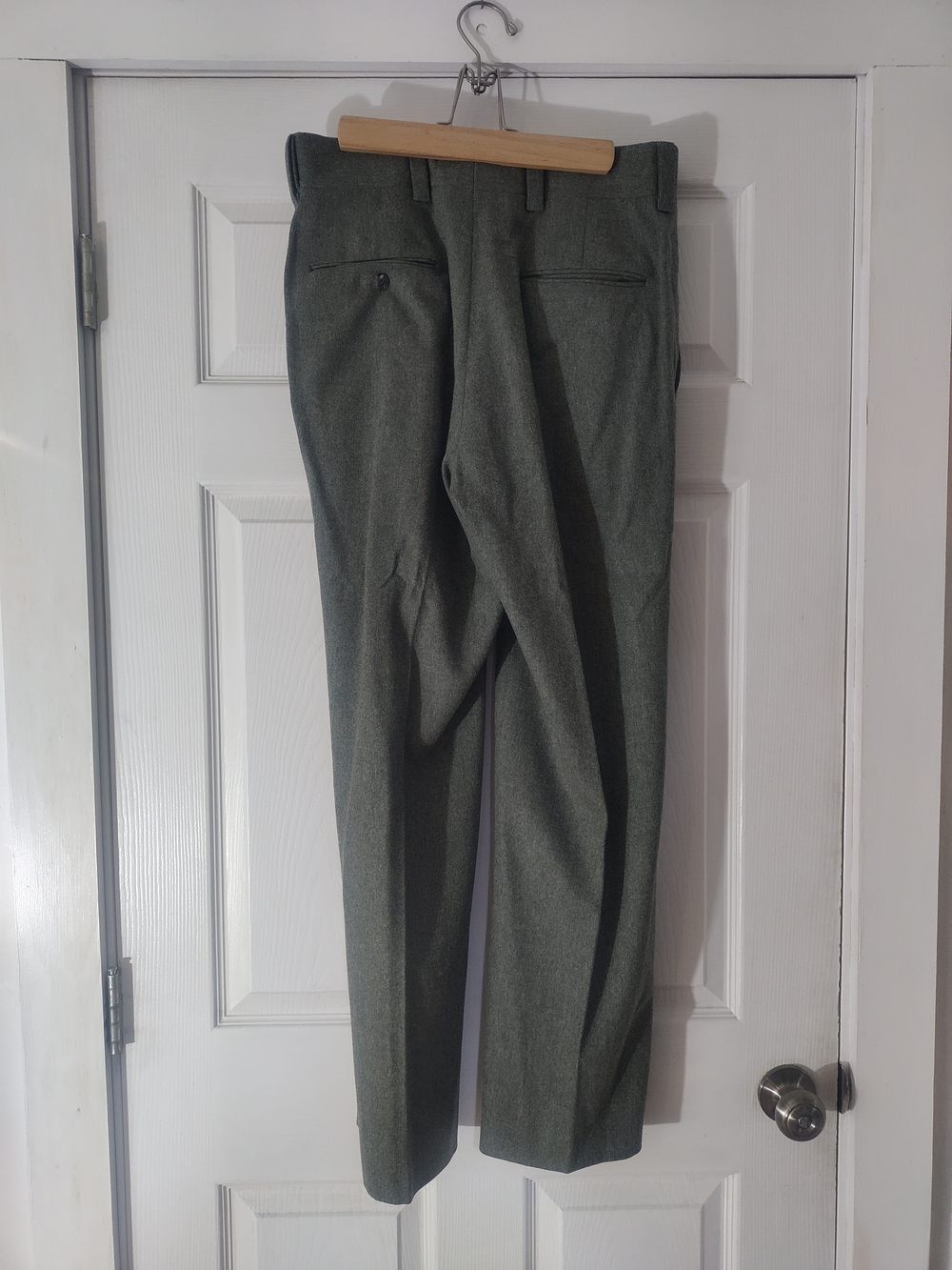 Wool Men's Dress Pants in Olive Green - Picture 3 of 3